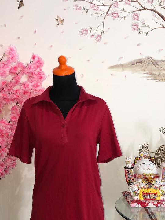 Kaos polo panjang merah — baju thrift preloved