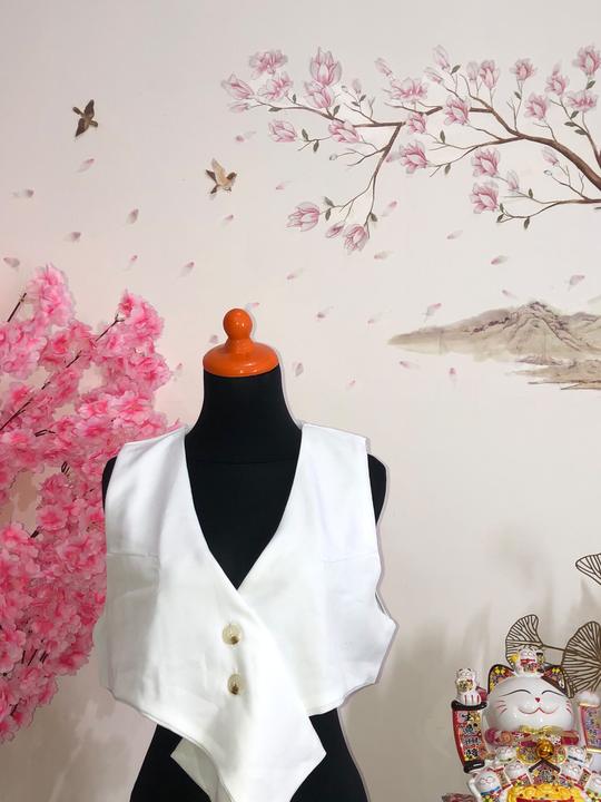 Vest asimetris putih — baju thrift preloved