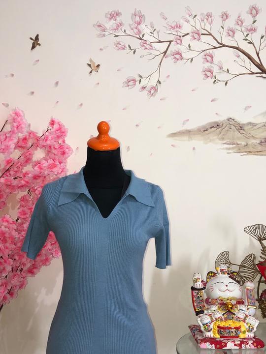 Atasan rajut rib kerah polo biru — baju thrift preloved